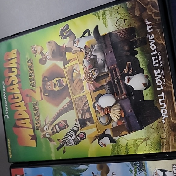 (4) DreamWorks DVDs Madagascar Madagascar 2:Escape to Africa Kung Fu Panda Turbo - Picture 3 of 6
